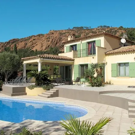 Agay Reves De Rive *